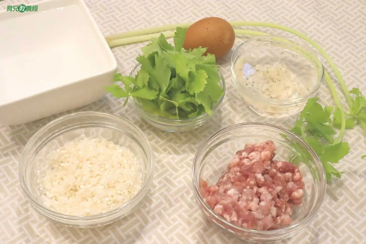 一歲以上寶寶副食品 - 【一歲以上寶寶副食品】蝦皮芹菜豬肉粥 - 圖 1