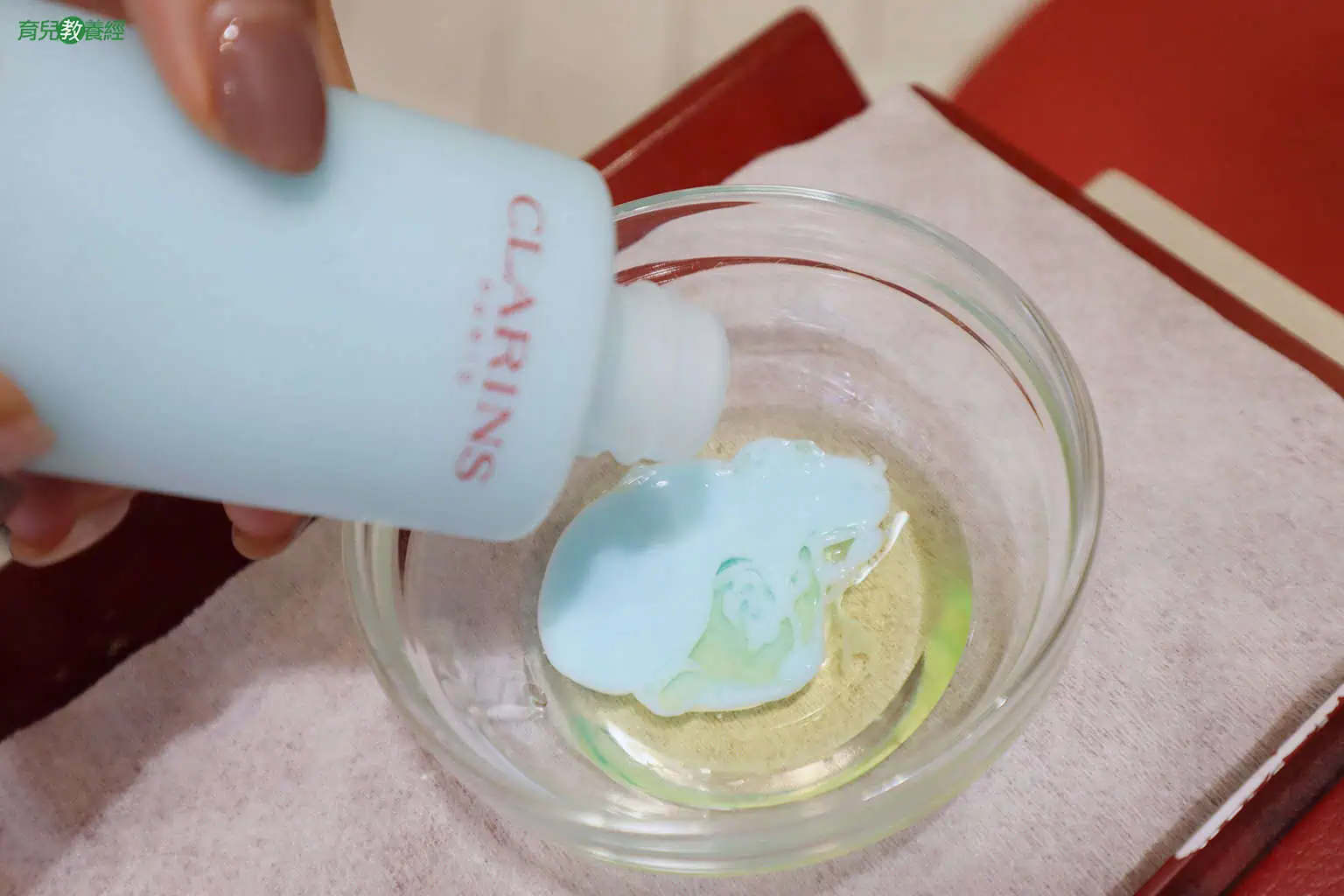 克蘭詩 CLARINS 預約免費腿部紓壓按摩使用產品