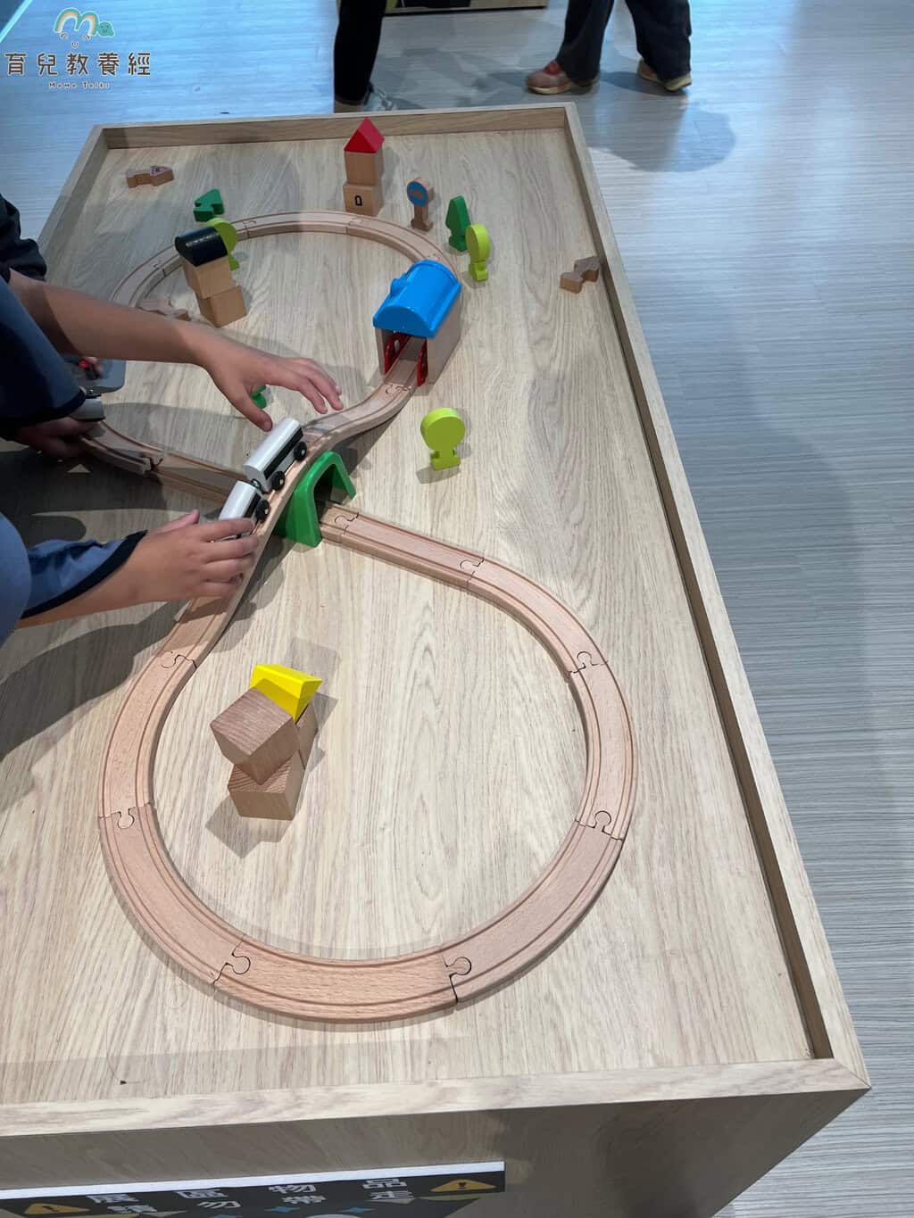 苗栗火車頭園區 列車展示館 2樓遊戲區 (2)