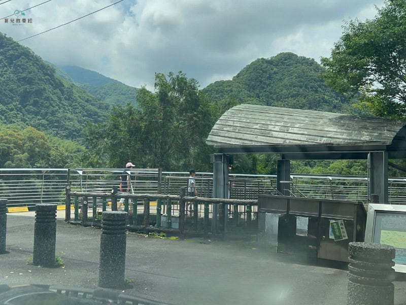 小烏來風景區觀景台入口