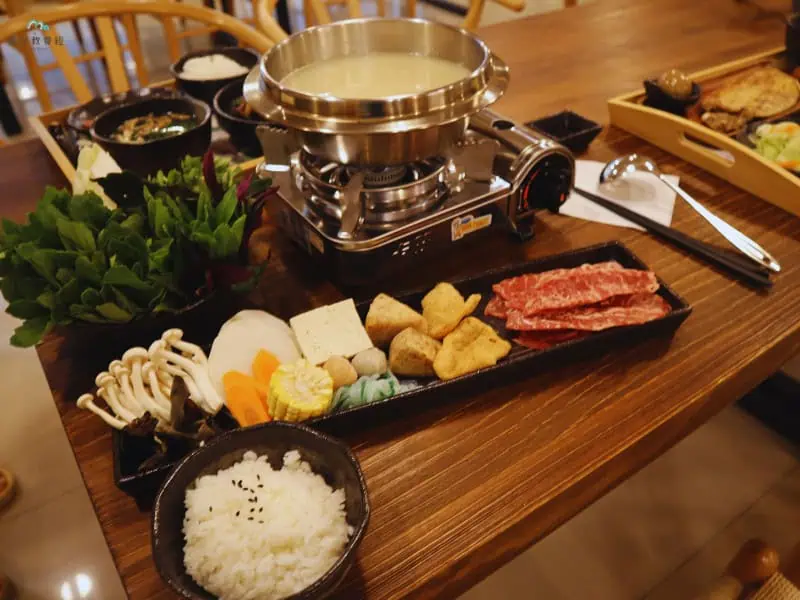 基拉耳山莊 野菜火鍋牛肉