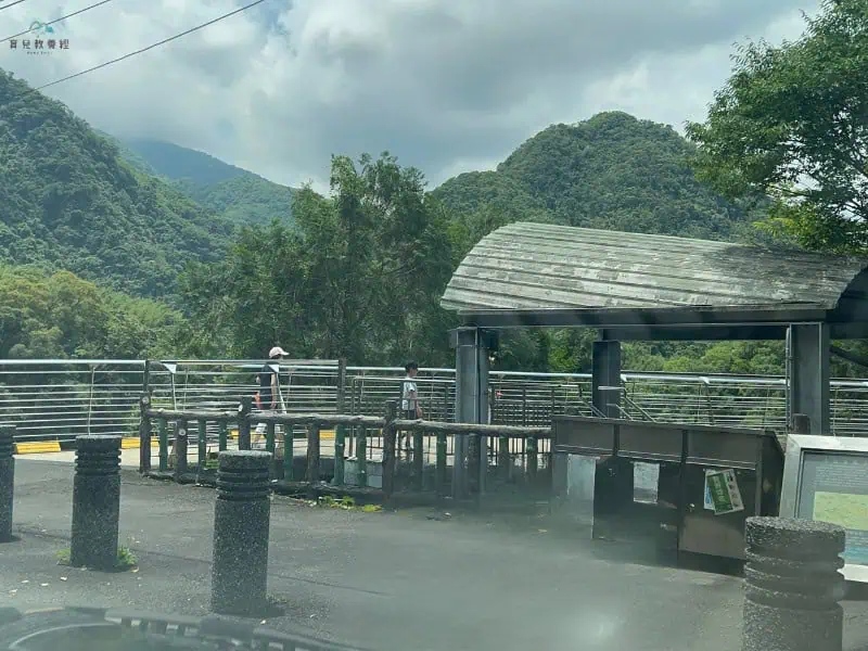 小烏來風景區觀景台入口